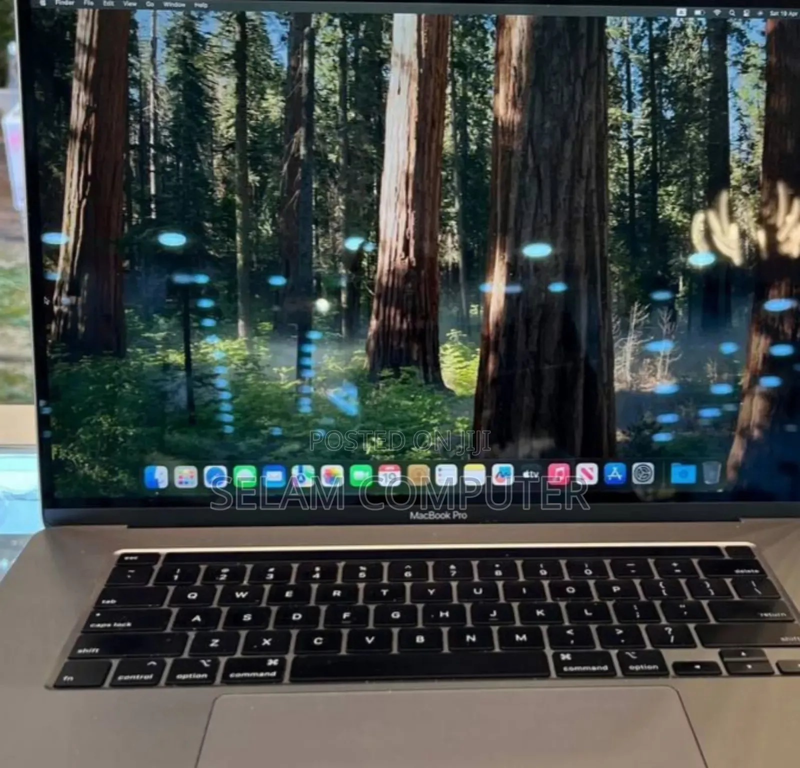 New Laptop Apple MacBook Pro 2018 32GB Intel Core I9 SSD 512GB