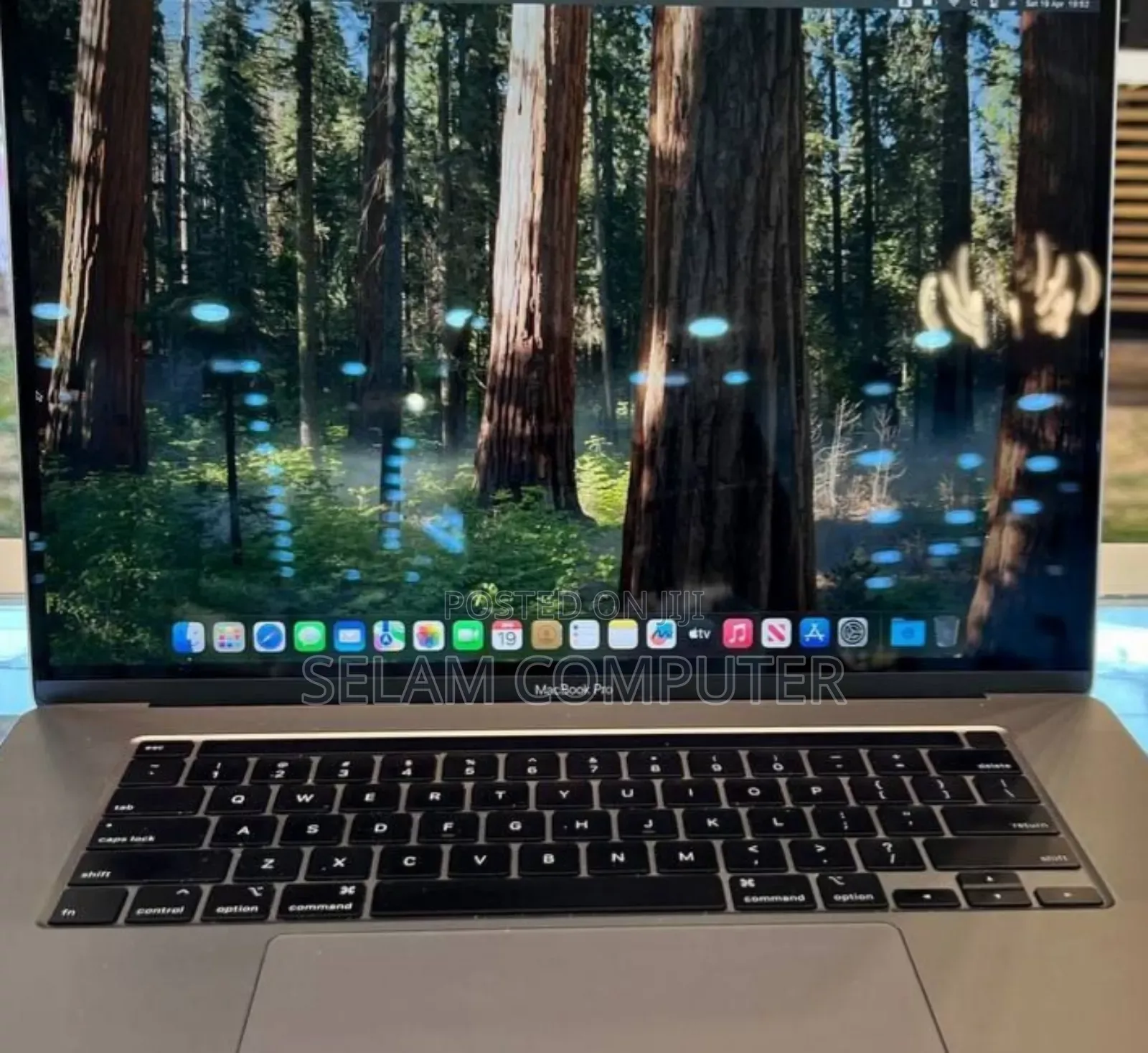 New Laptop Apple MacBook Pro 2018 32GB Intel Core I9 SSD 512GB