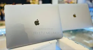 New Laptop Apple MacBook Pro 2018 32GB Intel Core I9 SSD 512GB