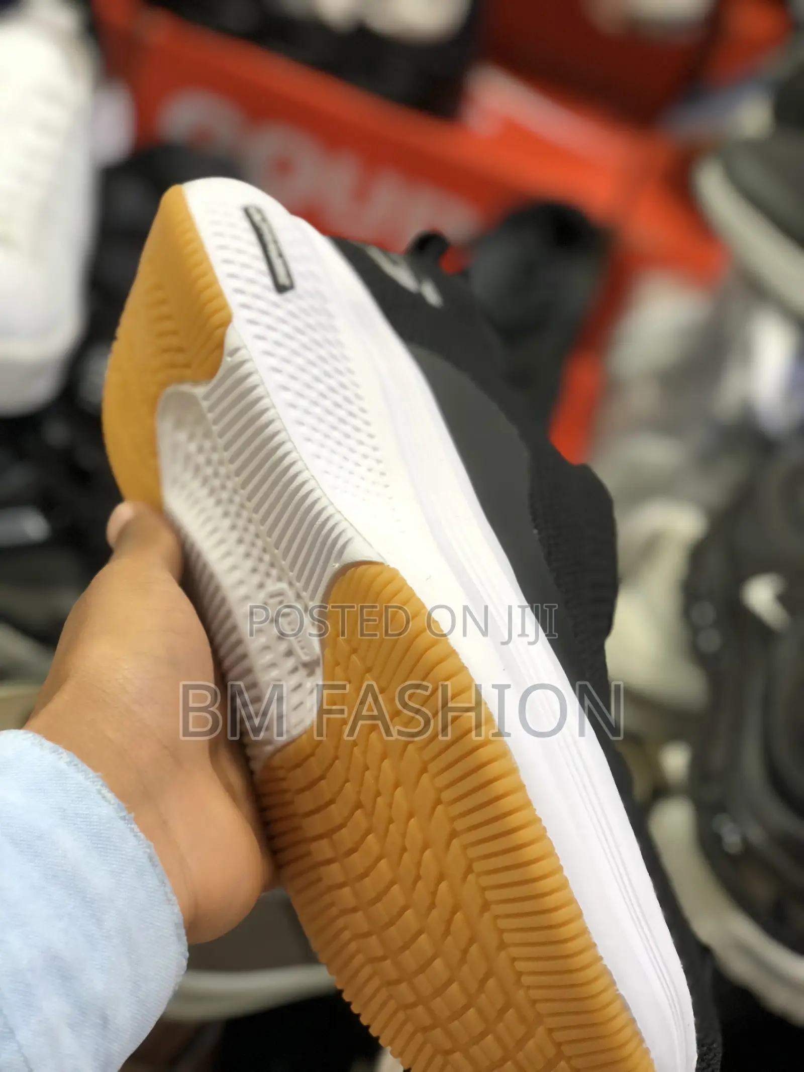 Skechers Comfortable Shoes Black and White