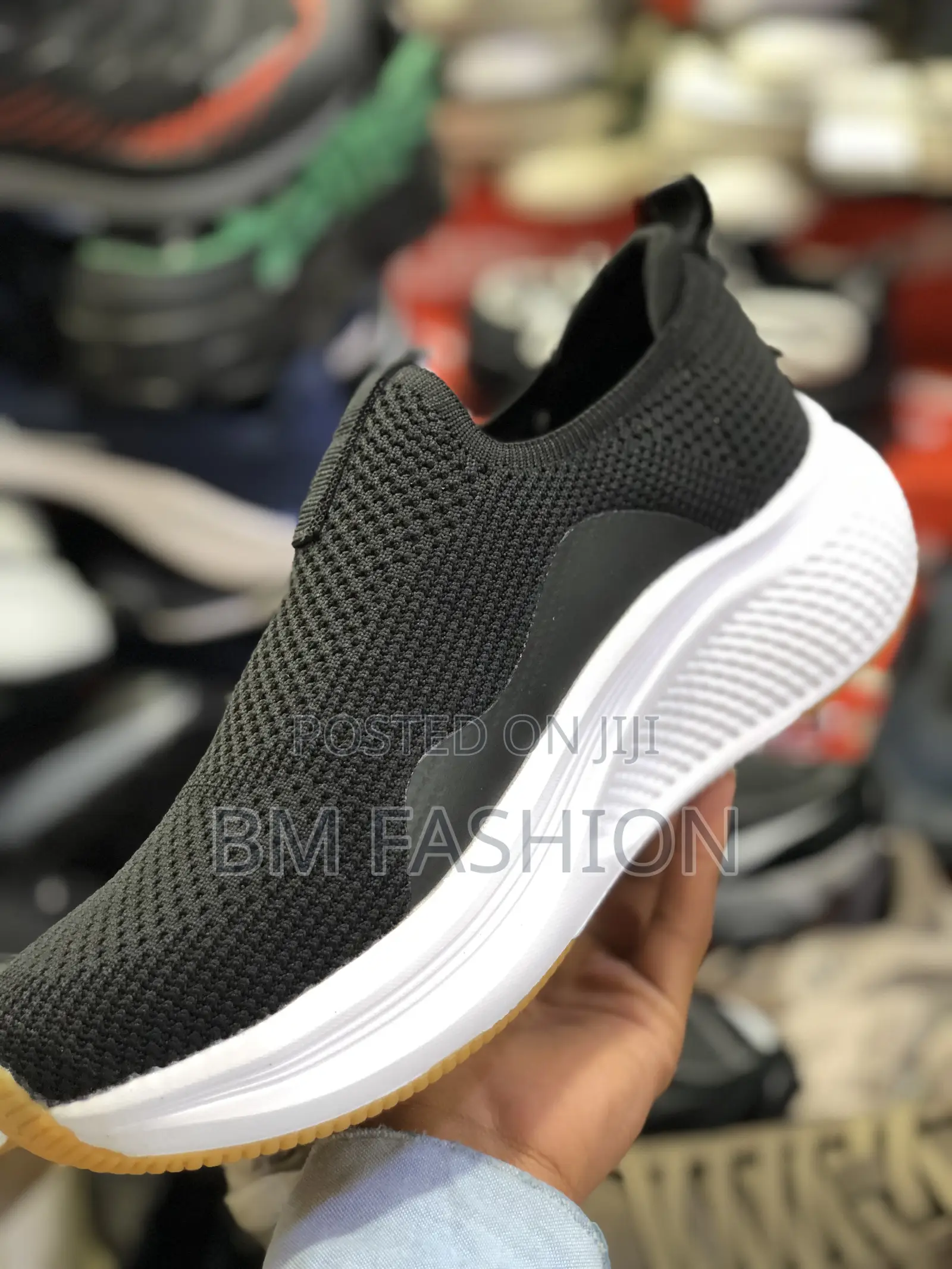 Skechers Comfortable Shoes Black and White