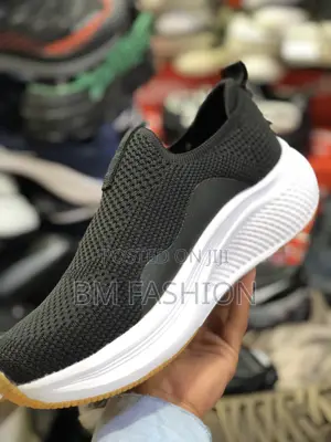 Skechers Comfortable Shoes Black and White