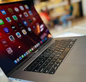 New Laptop Apple MacBook Pro 2018 16GB Intel Core I7 HDD+SSD 1T