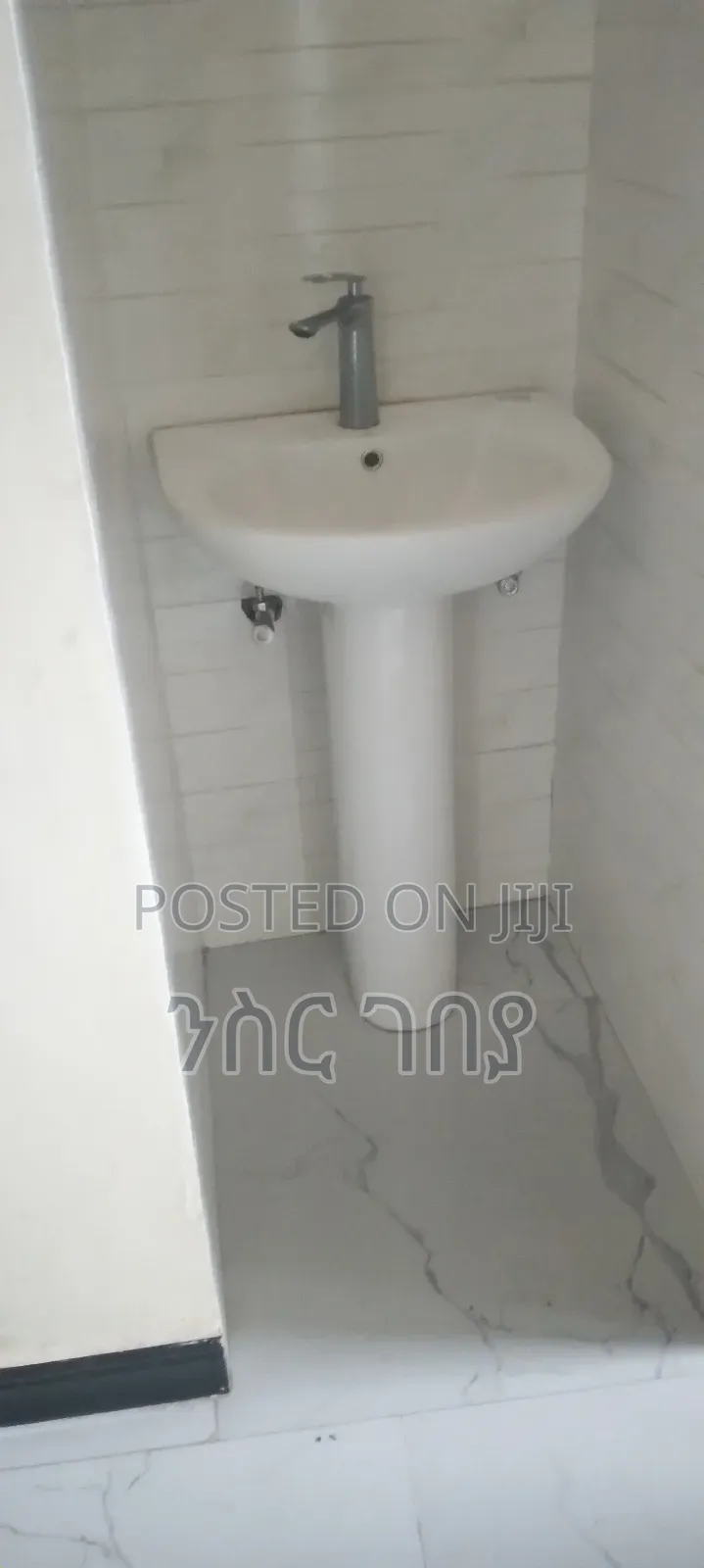 Furnished 1bdrm Apartment in Ayat Beshale, Yeka for rent