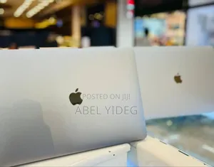 New Laptop Apple MacBook Pro 2018 32GB Intel Core I9 SSD 1T