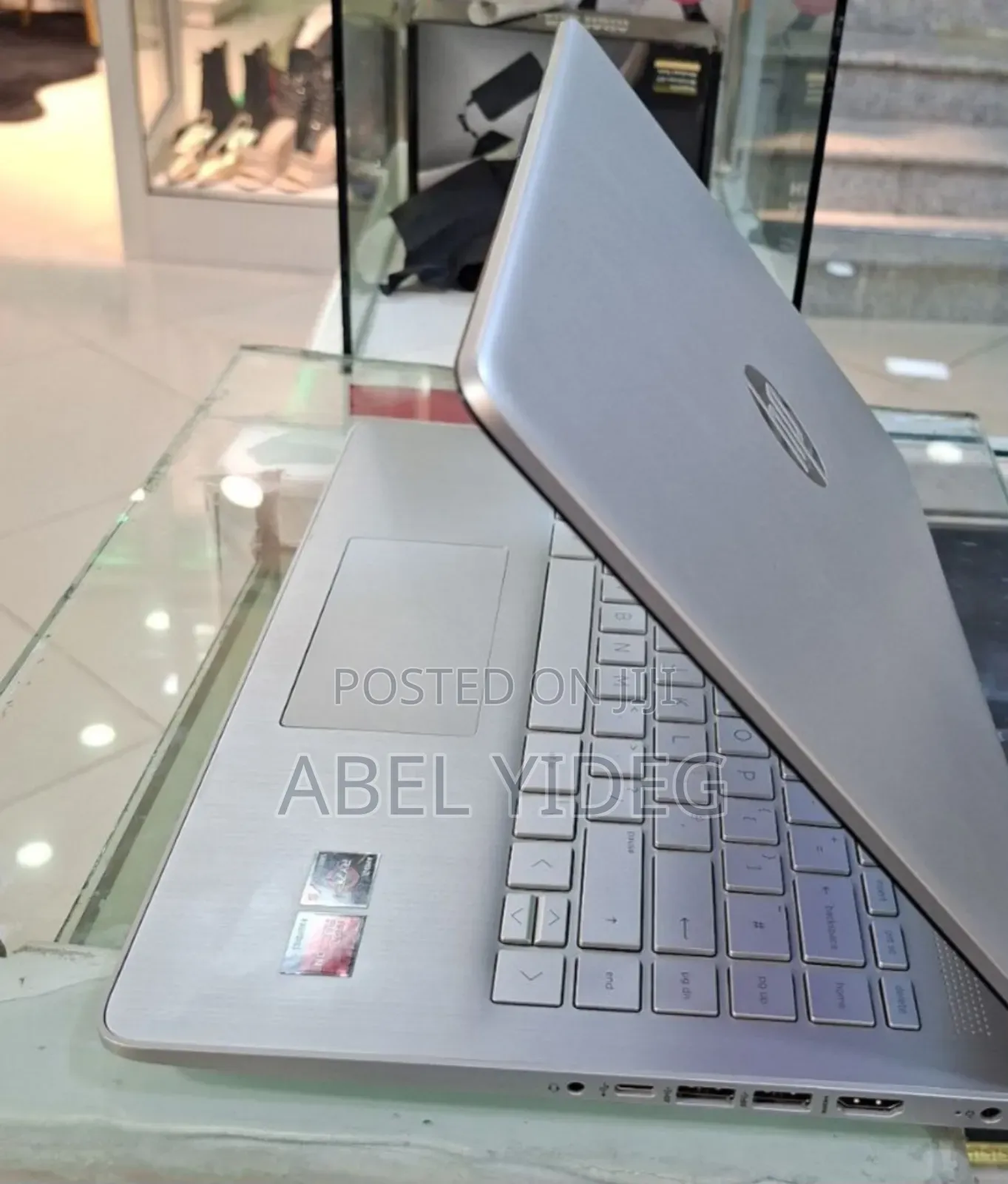 New Laptop HP Stream Notebook 8GB AMD Ryzen 5 SSD 256GB