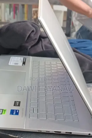 New Laptop HP 16GB Intel Core I7 SSD 1T