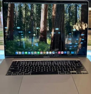 Photo - New Laptop Apple MacBook Pro 2019 32GB Intel Core I5 SSD 1T
