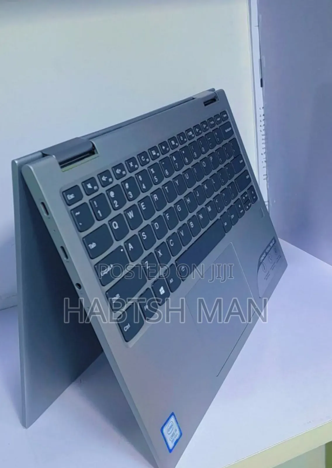 New Laptop Lenovo Yoga 710 8GB Intel Core I5 SSD 256GB