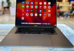 New Laptop Apple MacBook Pro 2019 16GB Intel Core I7 SSD 512GB