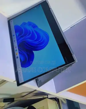 New Laptop Lenovo Yoga 730 8GB Intel Core I5 SSD 256GB