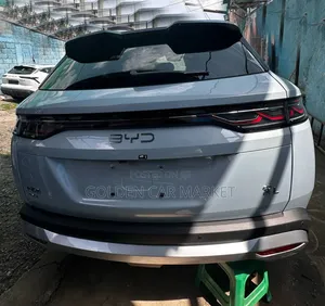 New BYD Song L DM-i 2025 Ivory