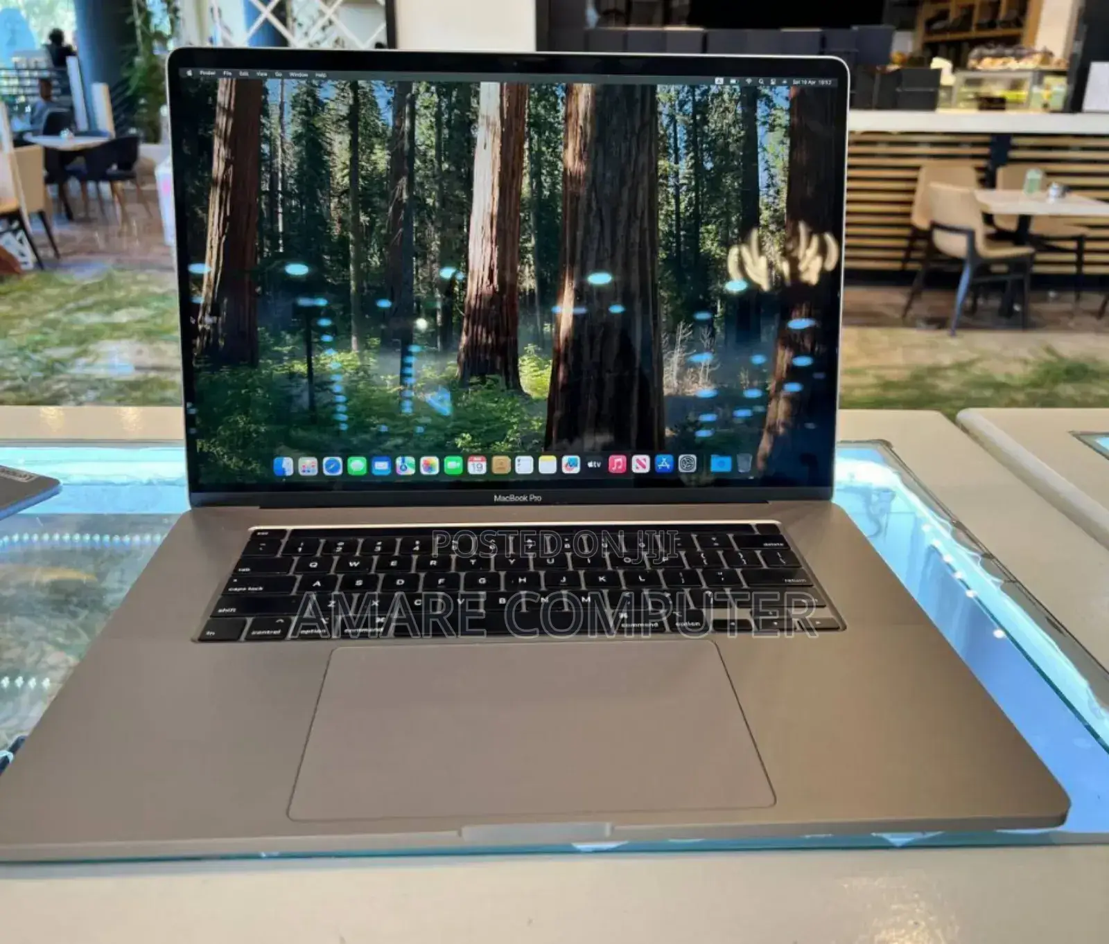 New Laptop Apple MacBook Pro 2018 32GB Intel Core I9 SSD 1T