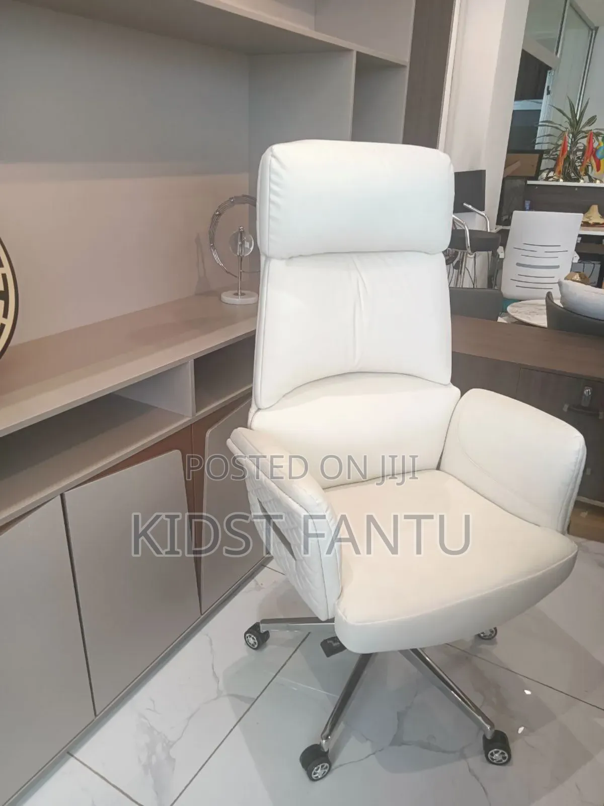 Luxury Managerial Chair