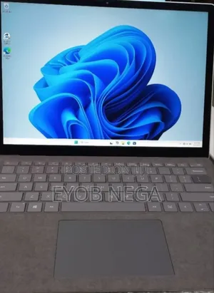 New Laptop Microsoft Surface 16GB Intel Core I7 SSD 512GB