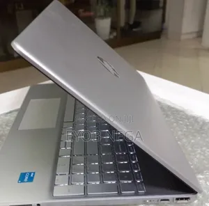 New Laptop HP Stream Notebook 8GB Intel Core I3 SSD 1T