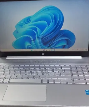 New Laptop HP Stream Notebook 8GB Intel Core I3 SSD 1T