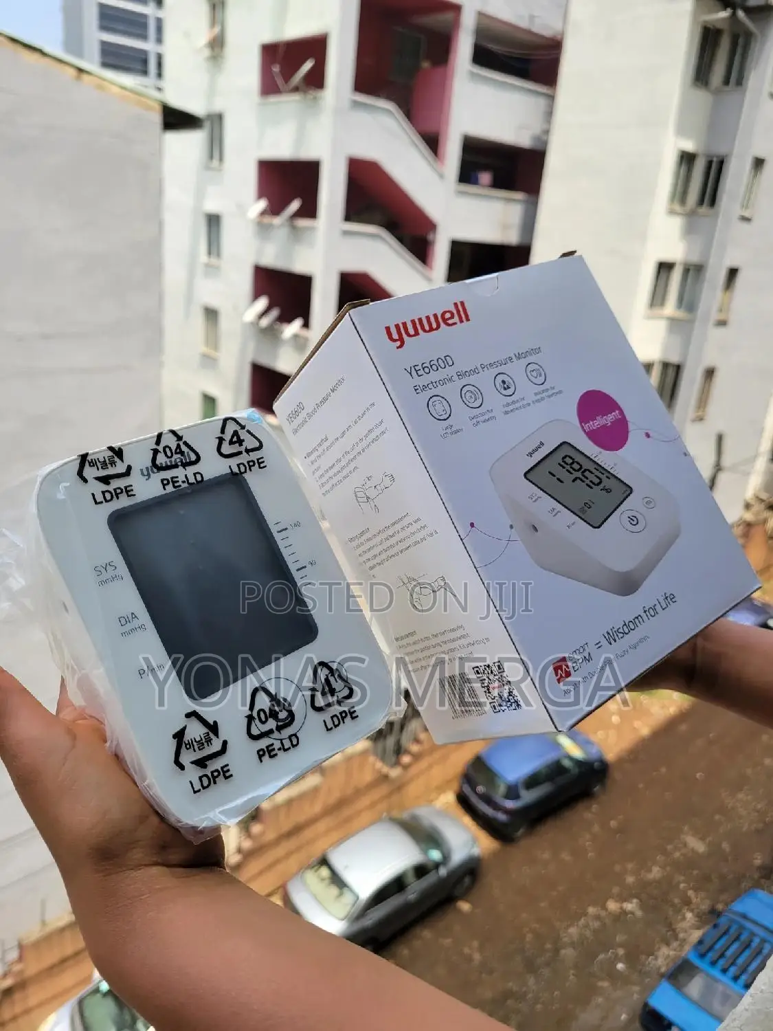 Bp Monitoring髢ؤcuff
Blood Pressure Monitorم豳aa Batteries