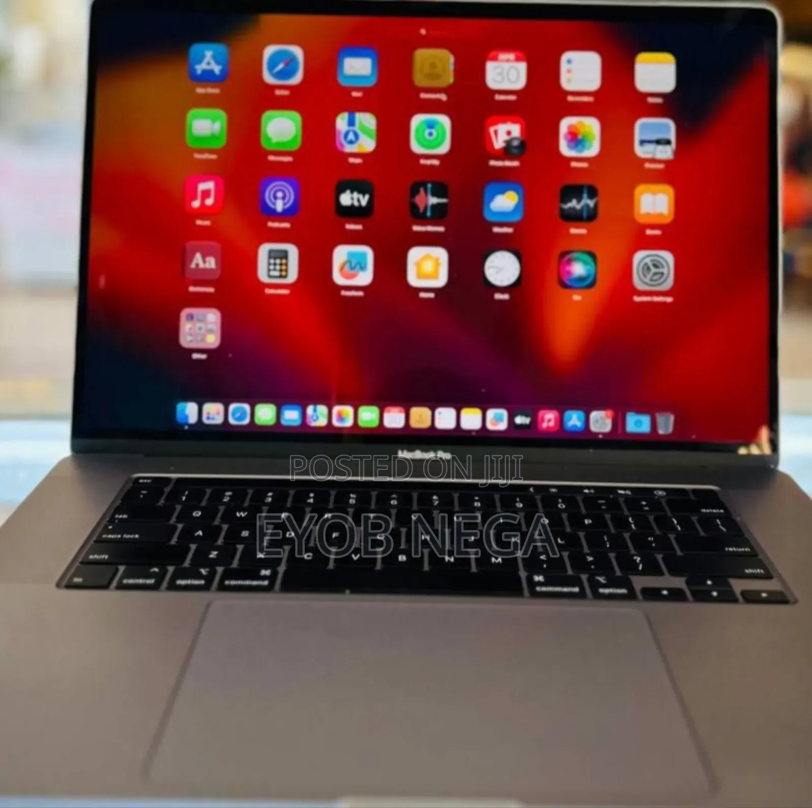 New Laptop Apple MacBook Pro 2019 16GB Intel Core I7 SSD 512GB