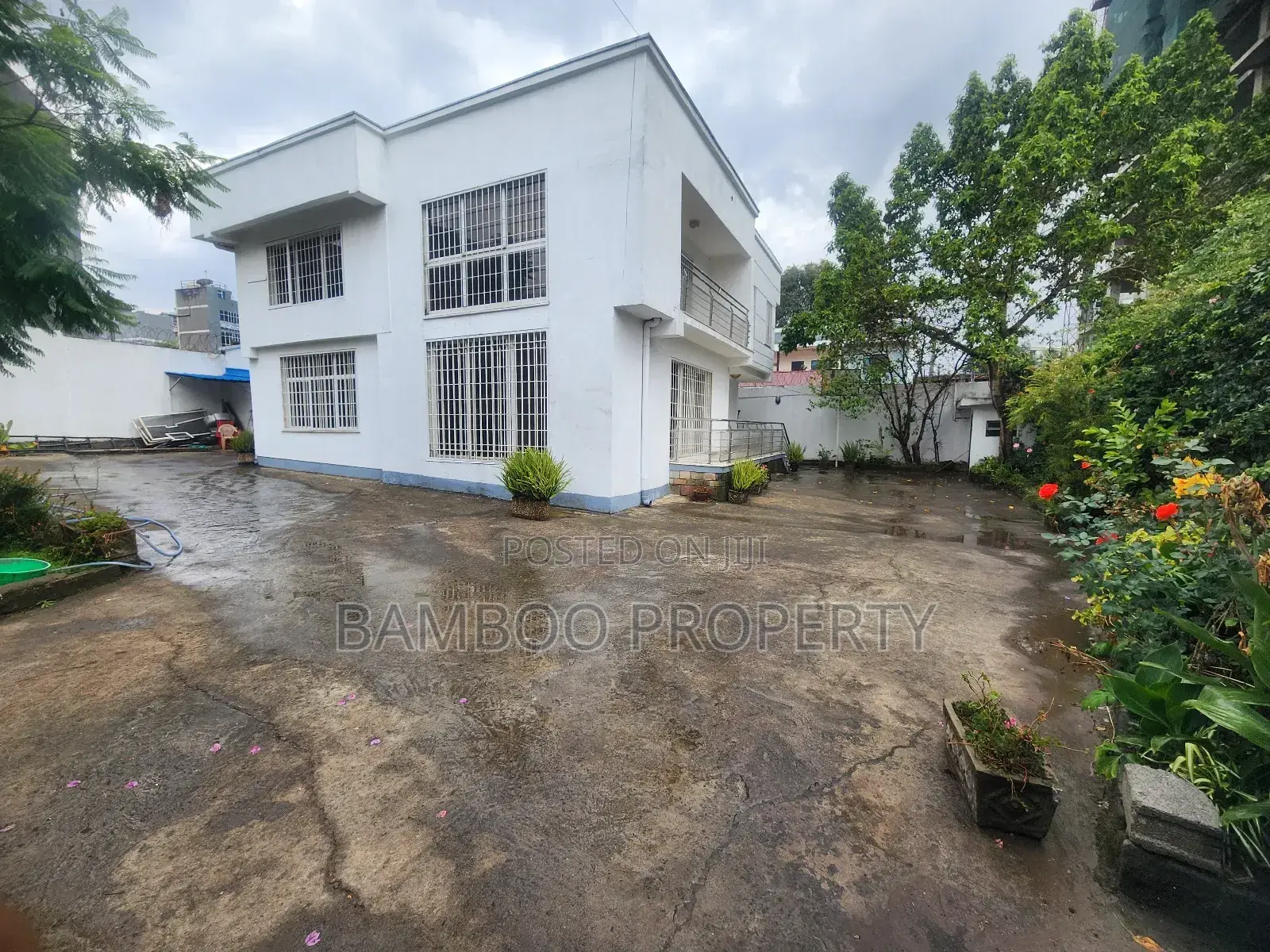 4bdrm House in Bole for rent