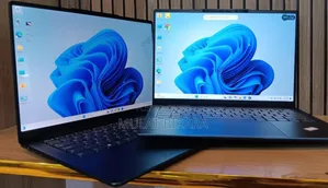 Photo - New Laptop Lenovo Yoga 7i 16GB Intel Core I7 SSD 1T