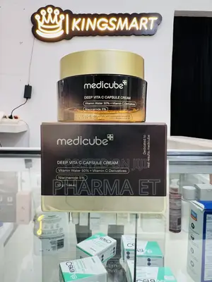 Photo - Vitamin Water 50% + Vitamin C Derivatives Capsule Cream