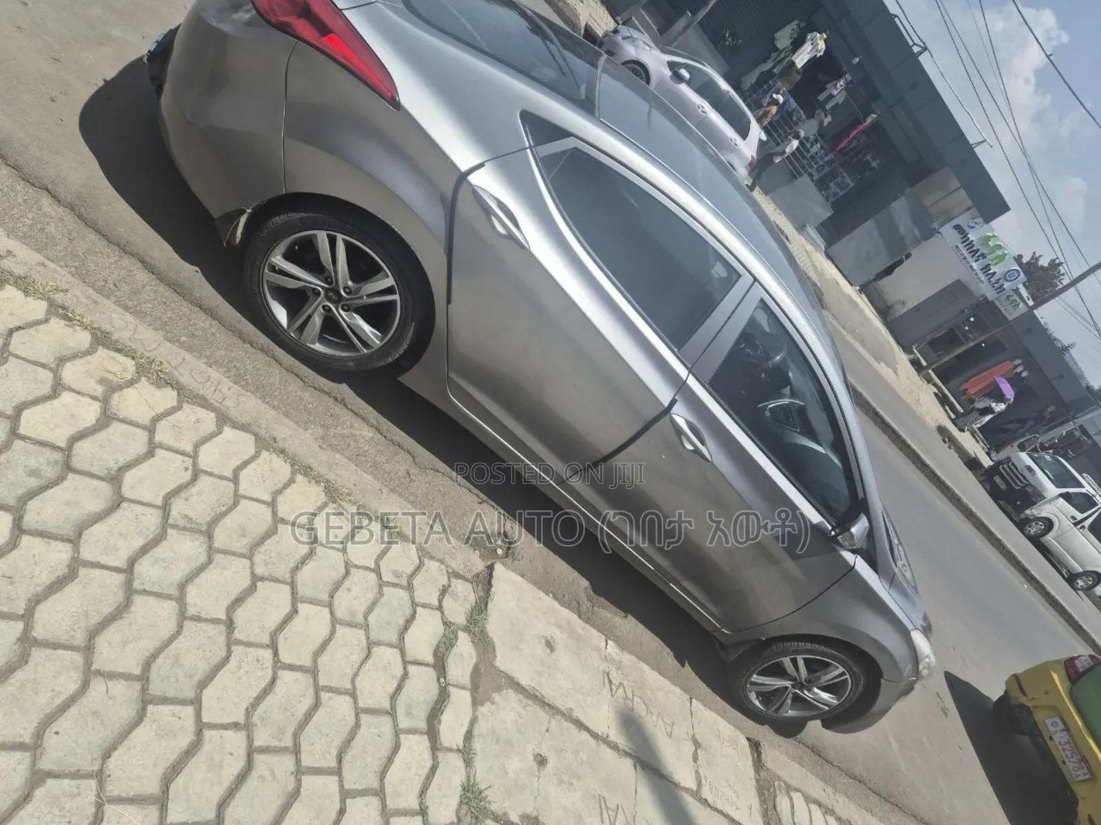 Hyundai Elantra 2013 Silver