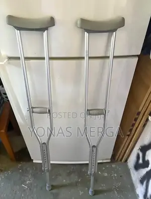 Photo - Aluminum Crutch Adult 1 Pair G91-214-8h 5’1”-5’9”Crutches