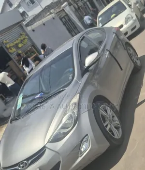 Hyundai Elantra 2013 Silver