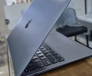 New Laptop Apple MacBook Air 2020 M1 8GB Apple M1 SSD 256GB