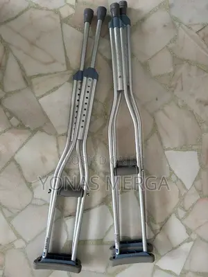 Photo - Aluminum Crutches (10 Pairs/Case)
Standard Aluminum Push