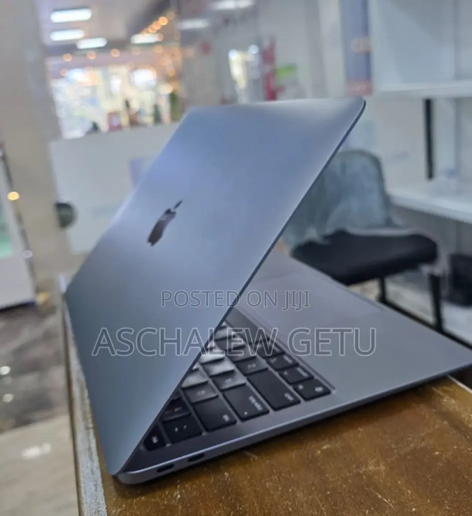 New Laptop Apple MacBook Air 2020 M1 8GB Apple M1 SSD 256GB