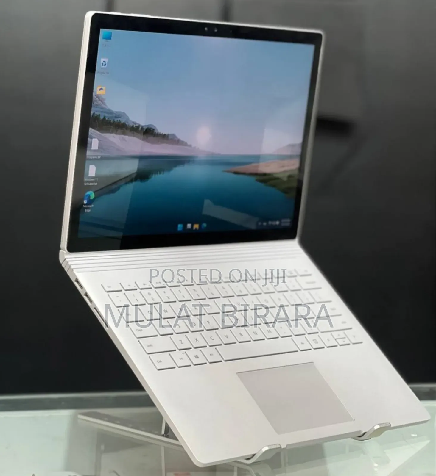 New Laptop Microsoft Surface 8GB Intel Core I5 SSD 256GB