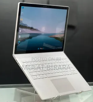 New Laptop Microsoft Surface 8GB Intel Core I5 SSD 256GB