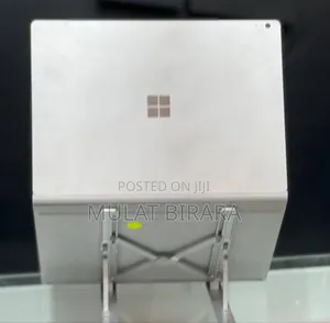 New Laptop Microsoft Surface 8GB Intel Core I5 SSD 256GB