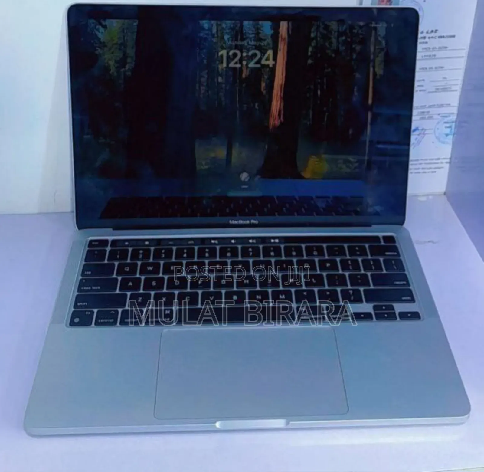 New Laptop Apple MacBook Pro 2022 M2 8GB Intel Core I5 SSD 512GB