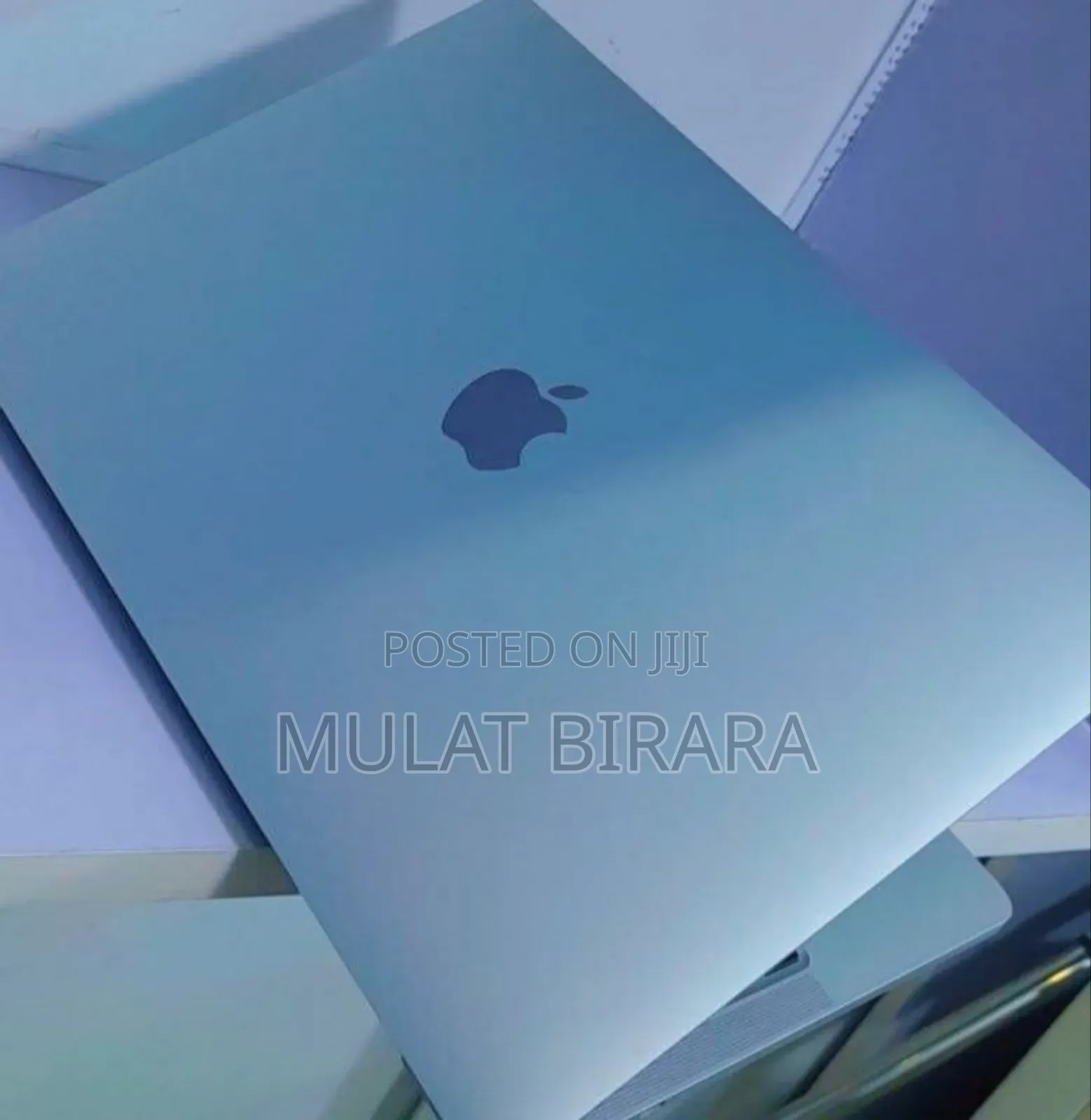 New Laptop Apple MacBook Pro 2022 M2 8GB Intel Core I5 SSD 512GB