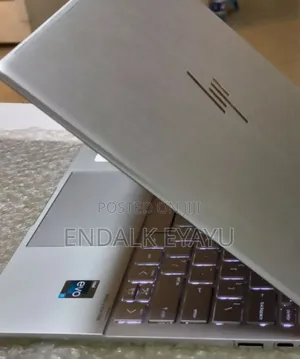 New Laptop HP Envy X360 8GB Intel Core I7 SSD 512GB