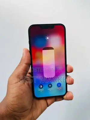 New Apple iPhone 13 128 GB Green