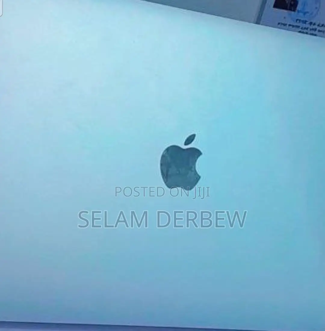 New Laptop Apple MacBook Pro 2022 M2 8GB Apple M2 SSD 512GB