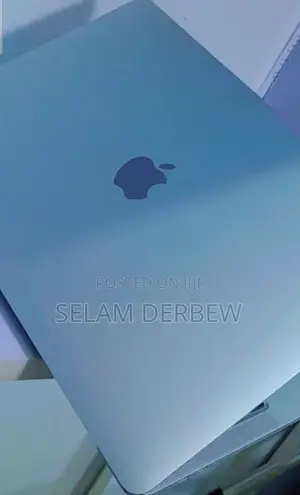 New Laptop Apple MacBook Pro 2022 M2 8GB Apple M2 SSD 512GB