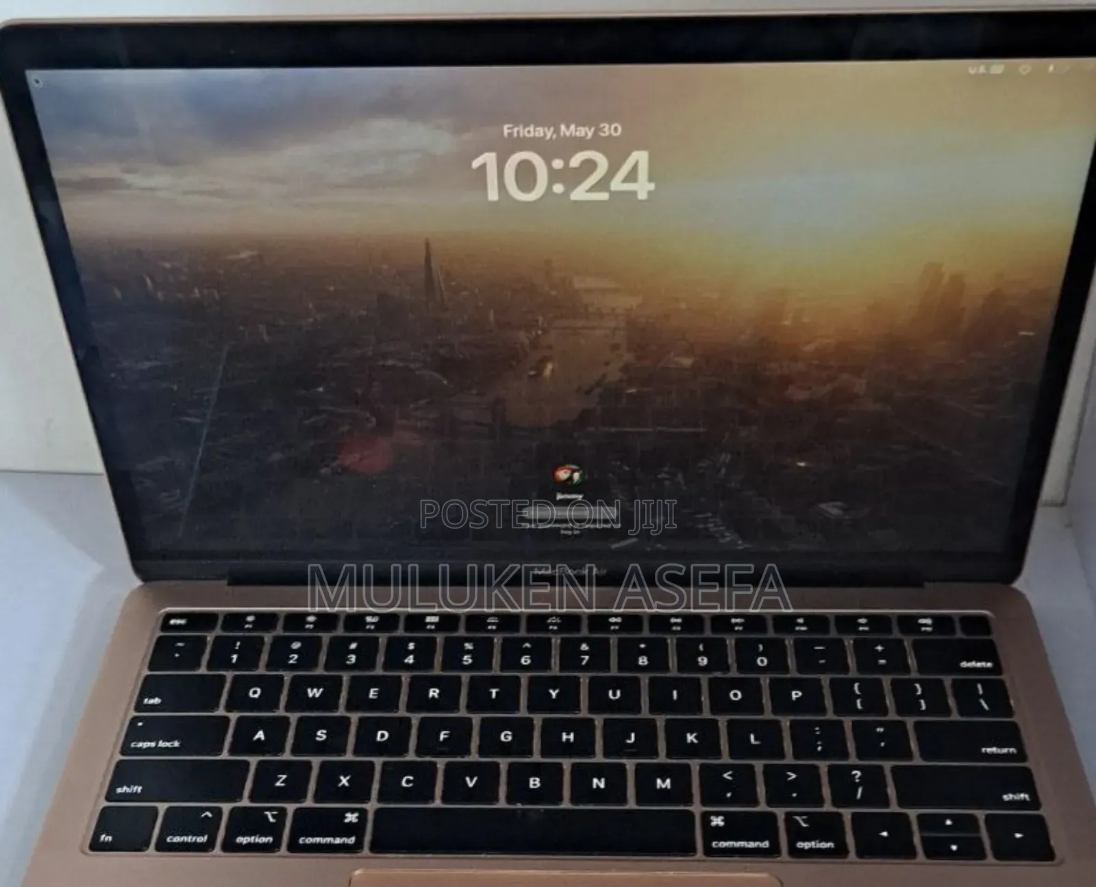 New Laptop Apple MacBook Pro 2019 8GB Intel Core I5 SSD 256GB
