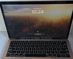 New Laptop Apple MacBook Pro 2019 8GB Intel Core I5 SSD 256GB