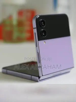 New Samsung Galaxy Z Flip4 256 GB Purple