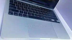New Laptop Apple MacBook Pro 2022 M2 8GB Apple M2 SSD 512GB