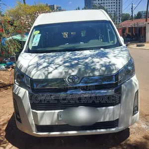 Photo - Toyota HiAce 2020 White