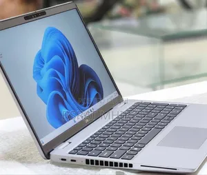 Photo - New Laptop Dell Latitude 5540 16GB Intel Core I7 SSD 512GB