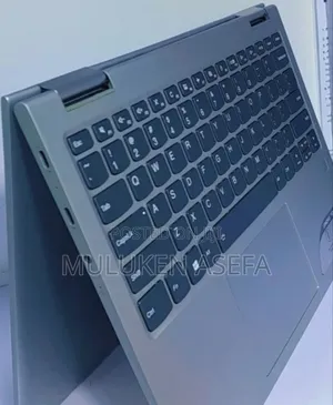 New Lenovo ThinkPad Yoga 370 8GB Intel Core I5 SSHD (Hybrid) 256GB