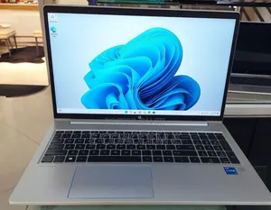 Photo - New Laptop HP 16GB Intel Core I5 SSD 512GB