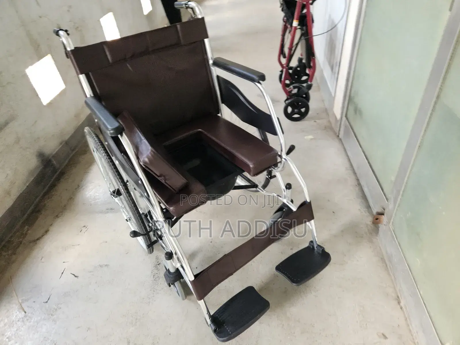 Wheelchair才子wheelchair受損wheelchair上午wheelchair骨折wheelchair